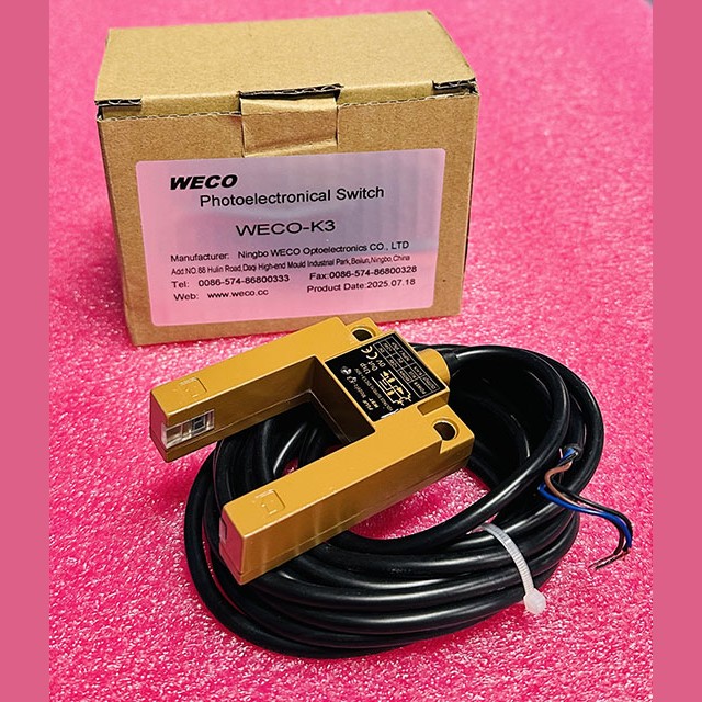 Датчик фотоэлектрический 13-30VDC WECO-K3 ZAA629V2